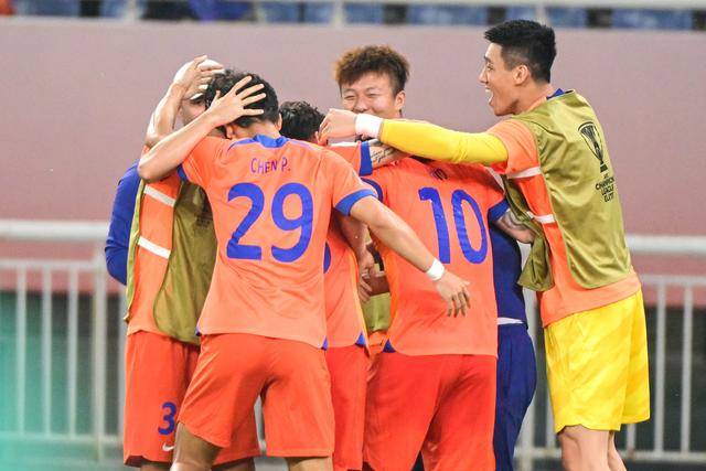 回声报：巴尔科拉训练正常，红军转会仍在进行中